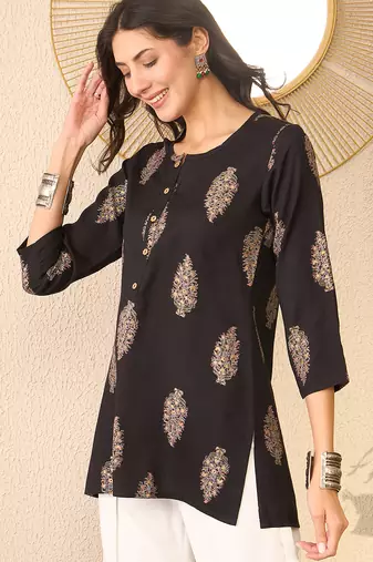 Women black cotton blend floral printed regular top