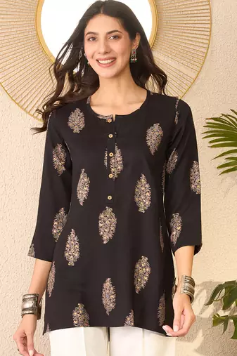 Women black cotton blend floral printed regular top
