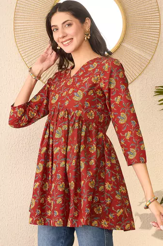 Women red cotton blend floral printed regular peplum top