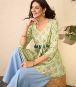 Women green rayon blend floral printed regular peplum top