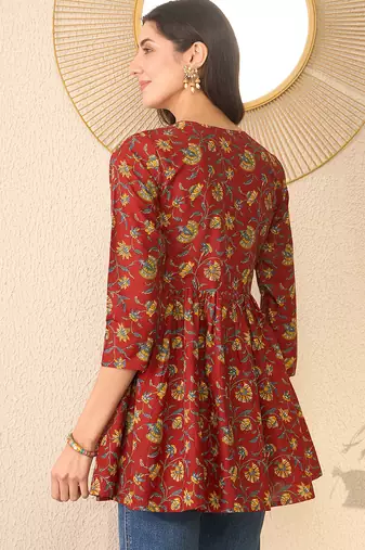 Women red cotton blend floral printed regular peplum top