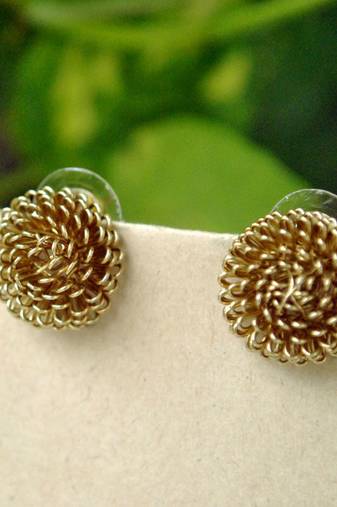 Porcupine studs