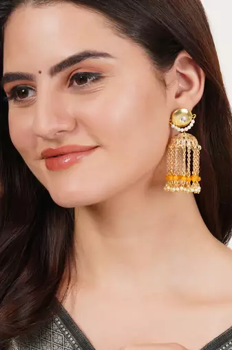 Golden crescent jhumki