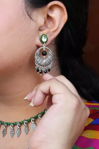 Dangling chaand bali earrings