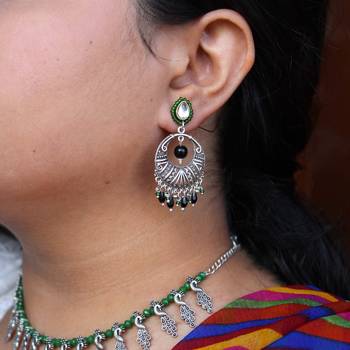 Dangling chaand bali earrings 4