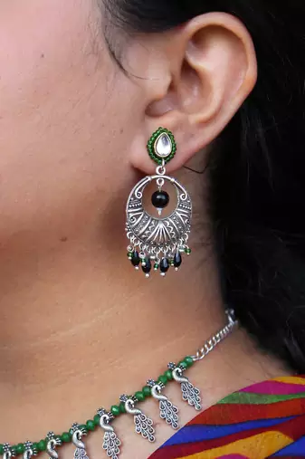 Dangling chaand bali earrings