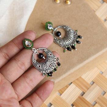 Dangling chaand bali earrings 5