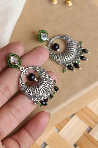 Dangling chaand bali earrings