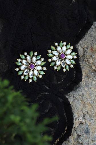 Pearl flower studs earrings