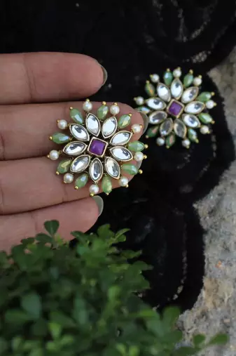 Pearl flower studs earrings