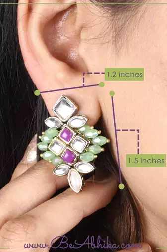 Pearl twirl green  earring
