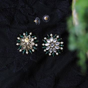 Pearl twirl pine  earrings 4