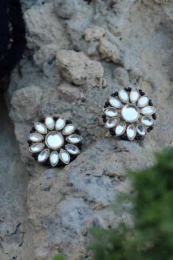 Black beauty earring