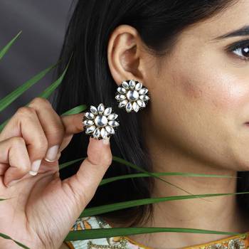 Black beauty earring 2