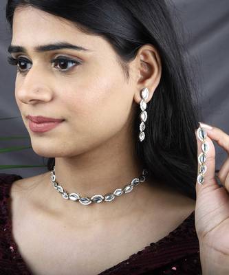 Maar-quise earrings 2
