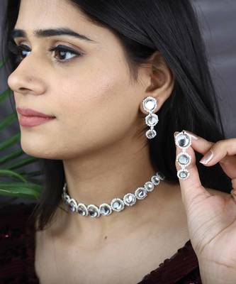 Round bound earrings 2