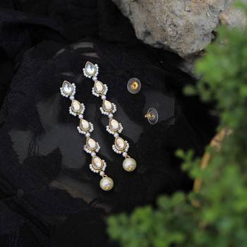 Pear wear earrings 1