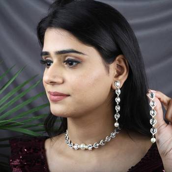 Pear wear earrings 2