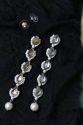 Pear wear earrings