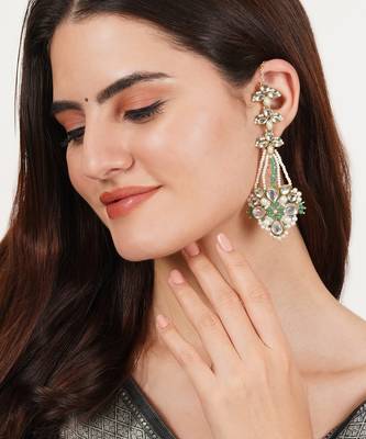 Gold tone green beads kundan kanauti earrings 2
