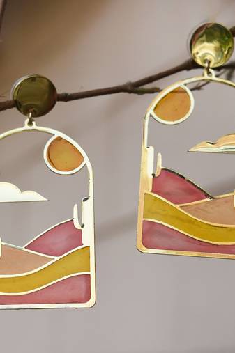 Sun-kissed sands resin earrings