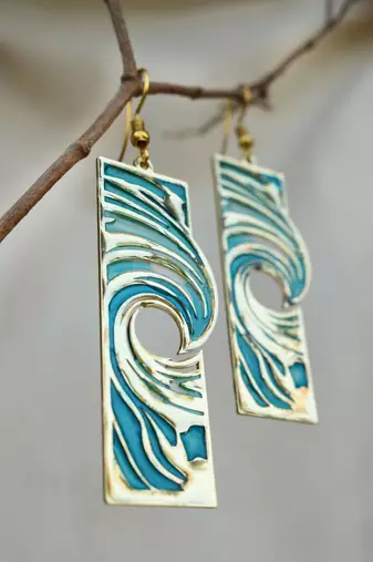 Beachy waves blue resin earrings