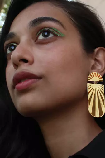 Sun shine resin earrings
