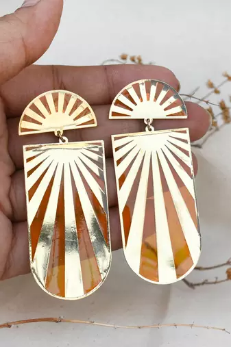 Sun shine resin earrings