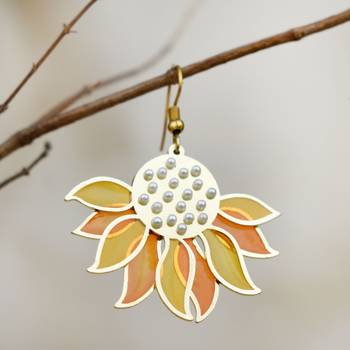 Sunflower resin earrings 4