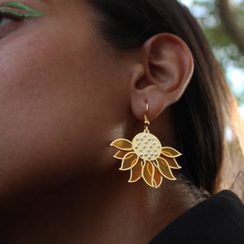 Sunflower resin earrings 5