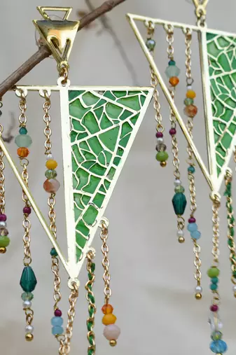 Leafy affair resin earrings