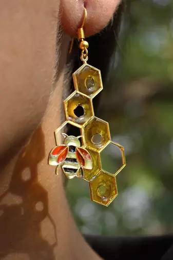 Honey bee theme resin earrings