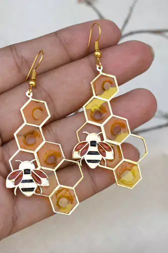 Honey bee theme resin earrings