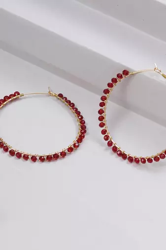Beaded hoop earrings ( red)