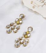 Droopy kundan earrings