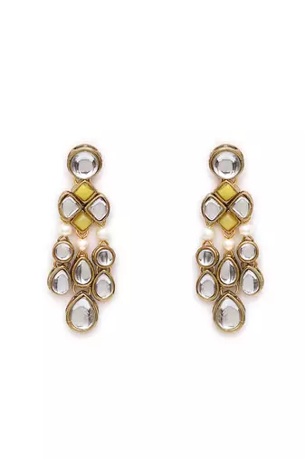 Droopy kundan earrings