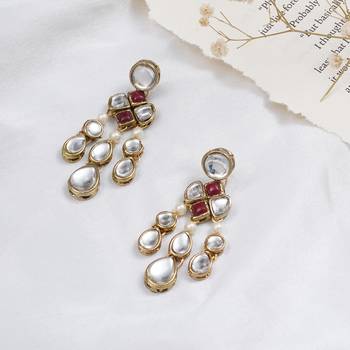 Droopy kundan earrings 1
