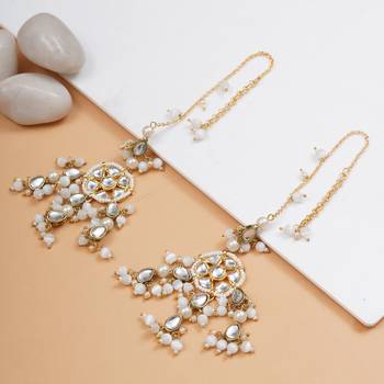 White bliss kanauti earrings 1
