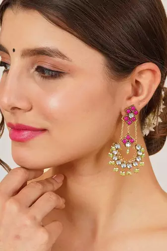 Dramatic kundan chandbali
