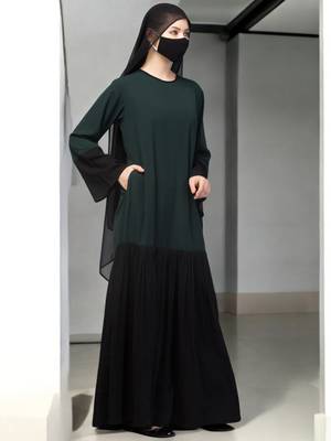 Black dual color abaya with frills 5