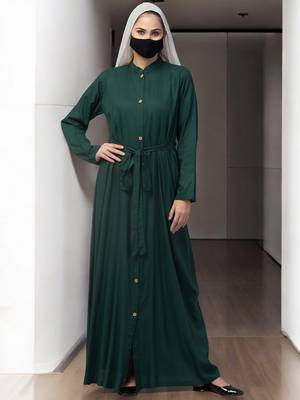 Green front open abaya in rayon  with pockets 2