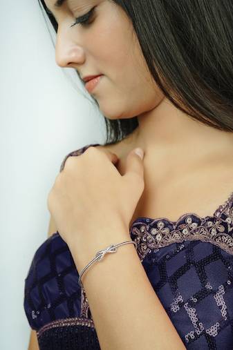 Silver infinity loop kada