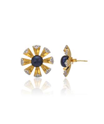 Gold earrings with yellow gold base 2