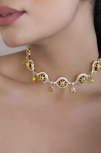 Yellow gold plated choker