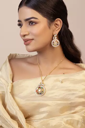 Yellow gold plated navratna pendant