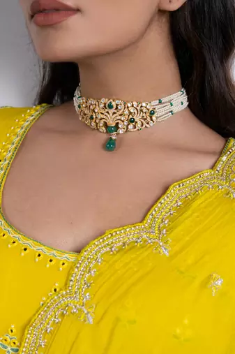 Green studded jewellery sterling silver necklace