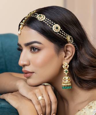Green studded jewellery sterling silver maang-tikka 1