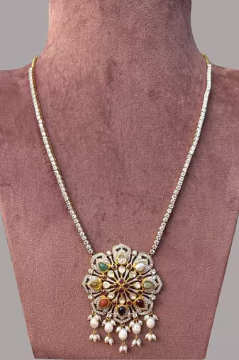 Multicolor sterling silver studded jewellery necklace-set