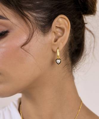 Black heart drop earrings 1