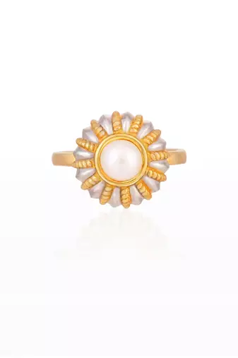 Yellow gold plated classic pearl ring